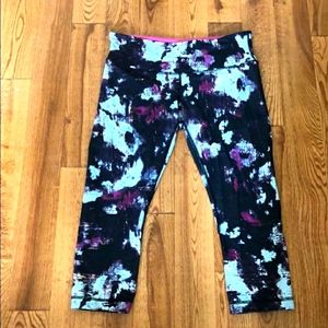 Lululemon cotton cropped wunder under pants